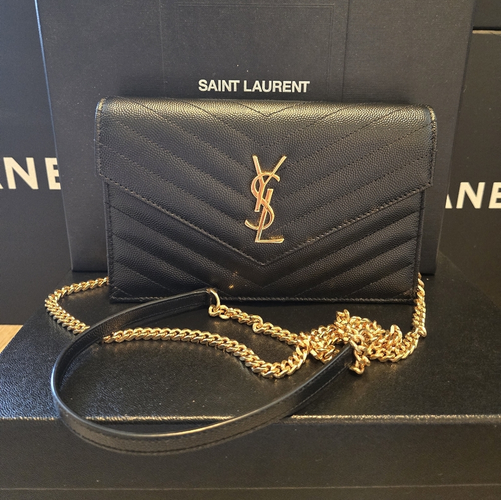 Saint Laurent WOC